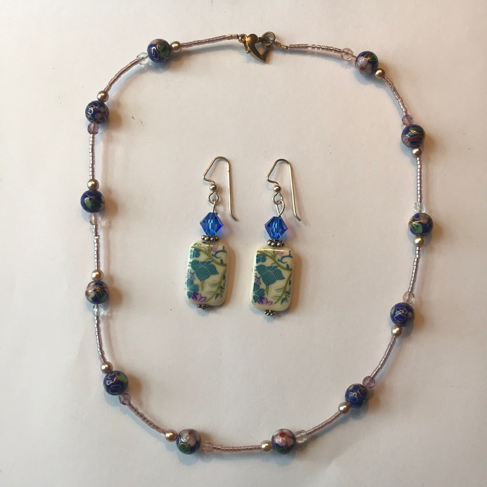 Cloisene & resin bead necklace